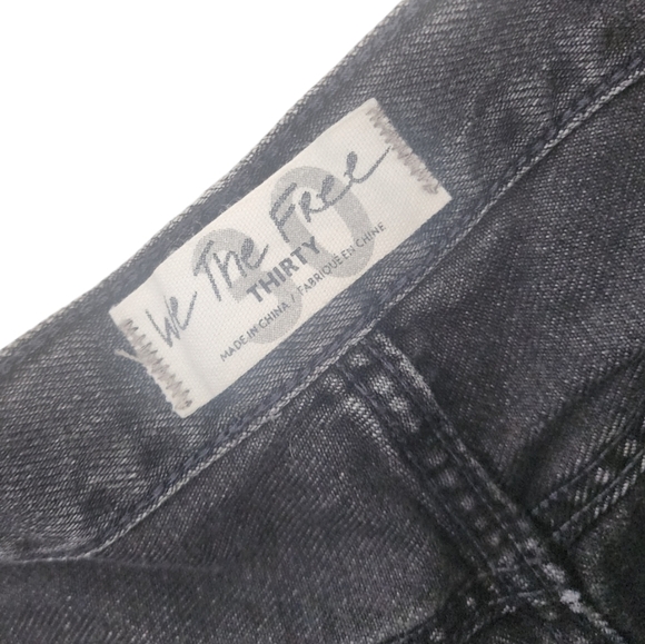 We The Free Womens Shorts Size 30 Black Wash Distressed Cut Off Button Fly. - Picture 8 of 9